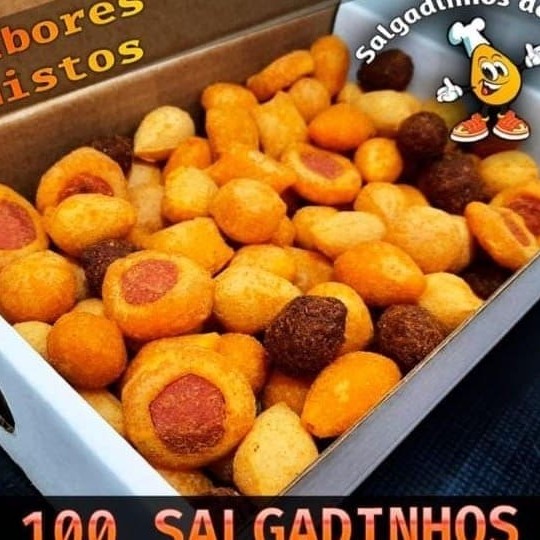 100 salgadinhos mas 20 empadas de frango mas um Pakera 2 lt