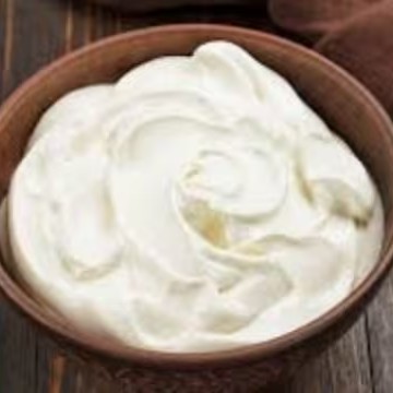 30 ml - Nossos molhos são preparados com receitas exclusivas e ingredientes selecionados, pensados para realçar ainda mais o sabor dos seus pratos favoritos. Do toque suave e cremoso ao picante na medida certa, cada molho é feito com carinho para proporcionar uma experiência única a cada garfada.