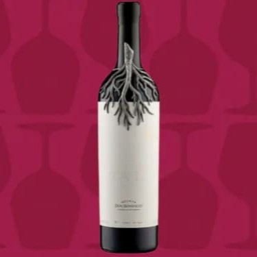 Com produção limitada e garrafas numeradas, este é um exemplar para aqueles que gostam de potência e elegância ao mesmo tempo, é repleto de personalidade e bastante complexo.