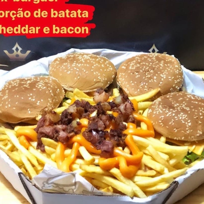 4 x-burguer Porção de batata com cheddar e bacon.