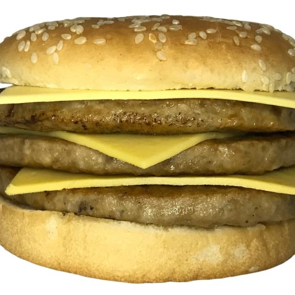 Pão comum, 3 carnes, 3 queijos prato, bacon e cream cheese.