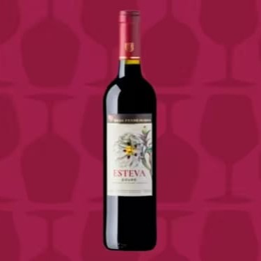Esteva é um vinho tinto do Douro atrativo e elegante, que alia carácter e versatilidade a uma escolha muito acessível, ideal para o Dia-a-Dia. Esteva integra a gama de vinhos da celebrada Casa Ferreirinha, a marca com maior tradição na produção de vinhos de qualidade do Douro e uma das maiores referências mundiais desta região. Esteva foi produzido a partir de uvas letra A provenientes das vinhas da Casa Ferreirinha na zona do Pinhão, nomeadamente da Quinta do Caêdo e da Quinta do Porto, mas também recorrendo a zonas envolventes de maior altitude, obtendo-se assim naturalmente o equilíbrio na maturação desejado para este estilo de vinho com a necessária acidez natural. Os cachos vindimados à mão foram submetidos a um suave desengace e esmagamento, para posteriormente as uvas fermentarem então em cubas de aço inoxidável, com remontagem e maceração das películas, sob temperatura controlada de 25ºc. Depois da maceração, seguiu-se a fermentação maloláctica.