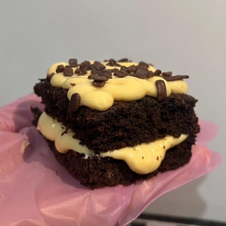 Brownie com recheio de maracujá