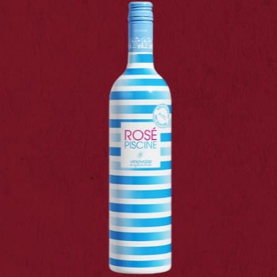 Em 2004 o rosé piscine foi lançado na frança. A uva autóctone do sudoeste da frança: negree, com um aroma sedutor e maior concentração de açúcar, exige o consumo com gelo para se angir o equilíbrio e torna o rosé piscine uma bebida charmosa e refrescante