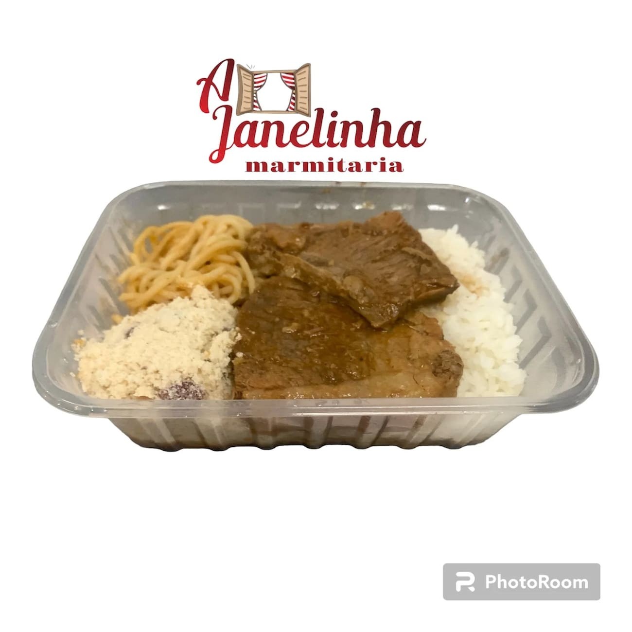 Tiras de frango à parmegiana com molho caseiro e queijo derretido, acompanhadas de arroz soltinho, feijão temperado e batata frita crocante. Uma refeição irresistível na porção ideal de 500 ml!