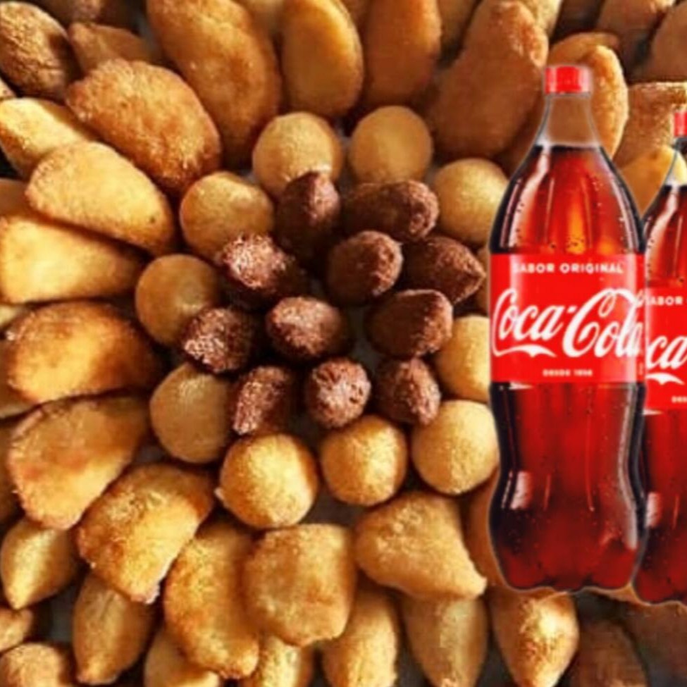 Este item compõem 100 unidades de salgados sortidos fritos na hora mais dois refrigerantes coca - colas. Promoção Enquanto durarar o estoque.   #entrega grátis #entregagrátis #promoção #salgados #combo #mc #frango #carnaval #Coca-Cola #promoçãococa-cola