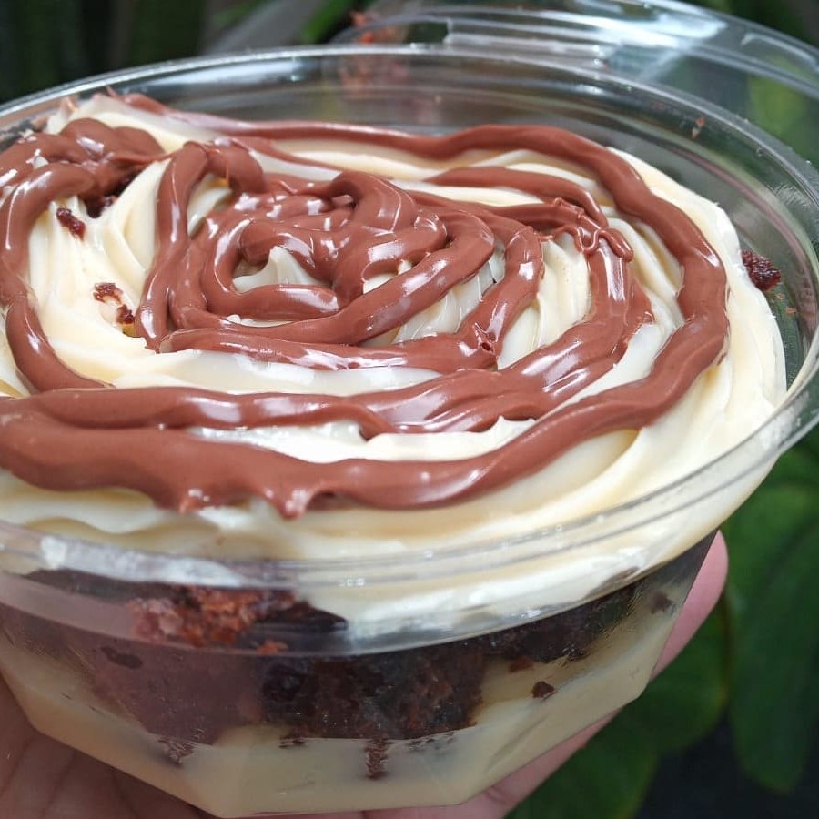 Brigadeiro de Ninho, Pedaços de Brownie e Nutella. (Peso aproximado 200gr)