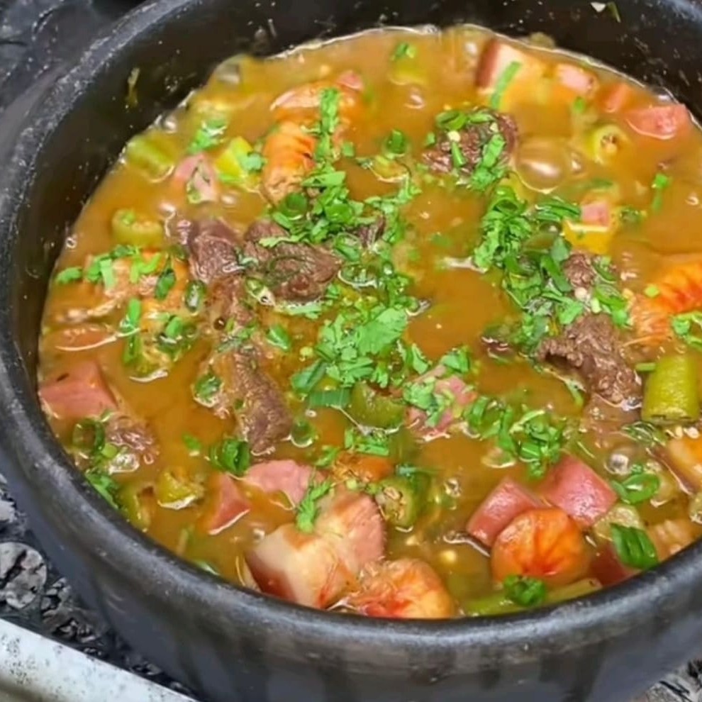 Bacon,carne,linguiça Calabresa,Camarão e cheiro verde
