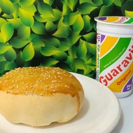 Hambúrguer assado + Guaravita