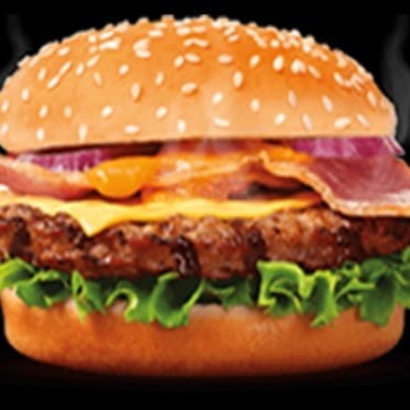 Pão, carne, cheddar fatiado, fatias de bacon, tomate, alface, cebola caramelizada e maionese da sua escolha