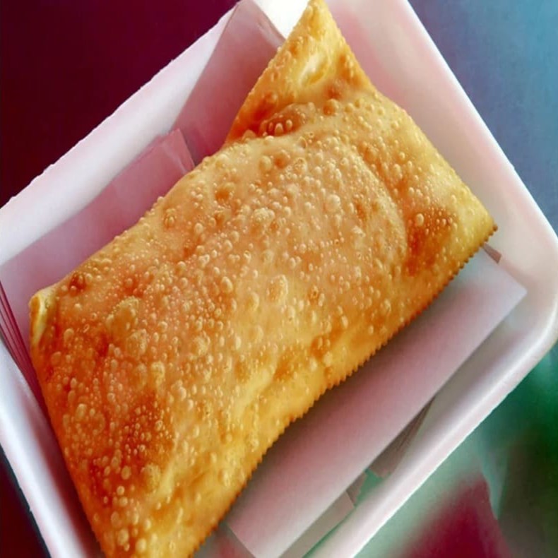 Deliciosos pastéis de tamanho grande de feira