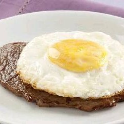 Bife a cavalo= Bife + ovo
