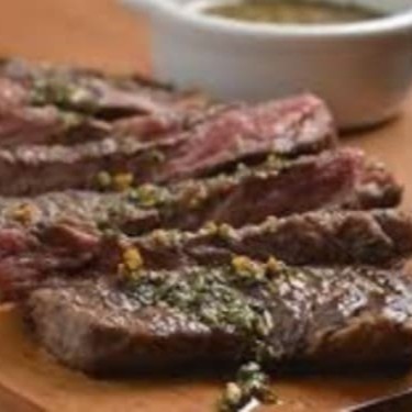 Monte o seu contra filé para 2 pessoas. Escolha o acompanhamento.