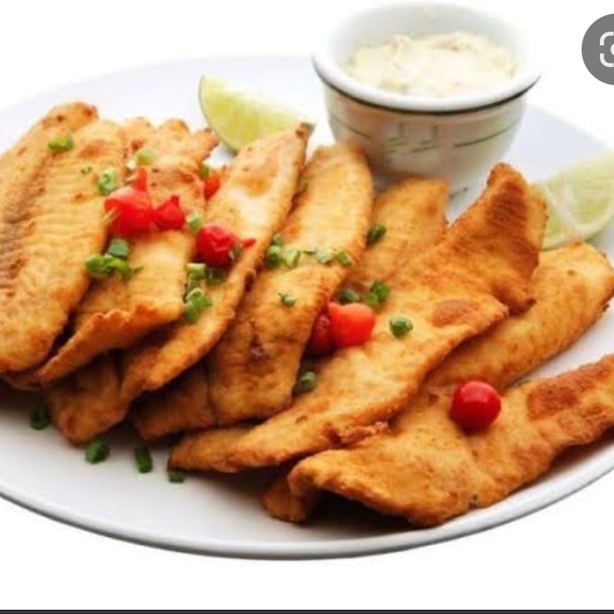 Acompanha arroz, batata frita,molho e farofa