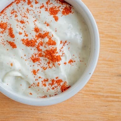 Maionese de alho do Cozi com páprica defumada