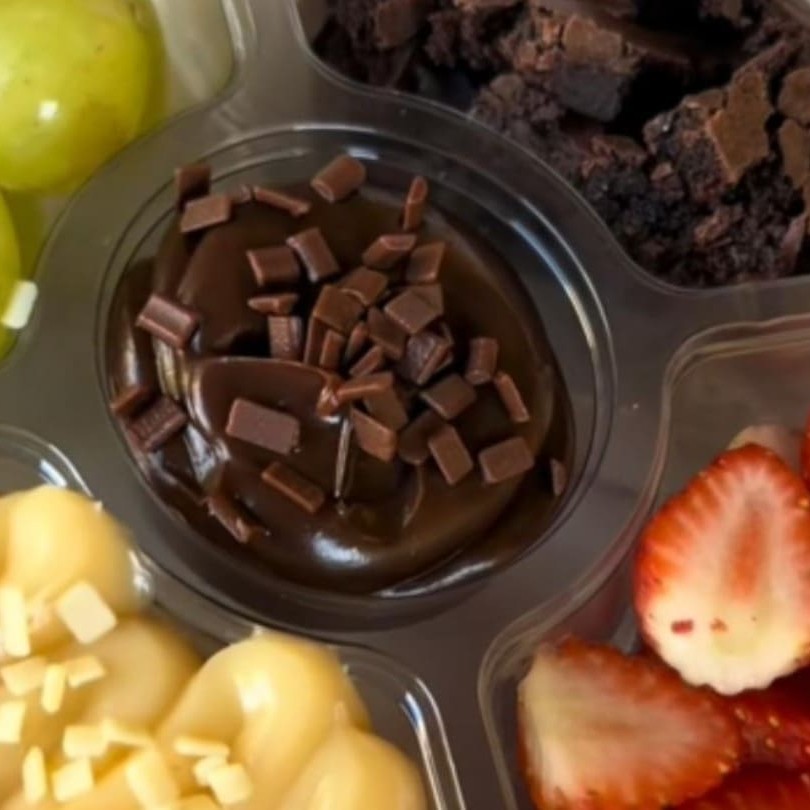 Leva,uva, morango,brigadeiro cremoso, brigadeiro de Ninho , brawnei e granulado