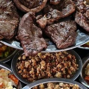 Acompanha: Arroz, Farofa, Vinagrete E fritas bem servidas para 6 Pessoas