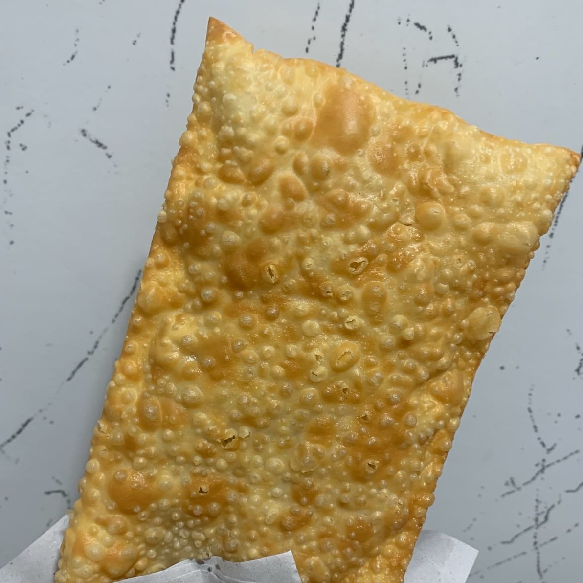 Frango desfiado c/ requeijão e queijo mussarela