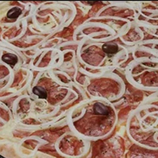 Pizza grande 35cm sabor 'Calabresa' + 1 pizza pequena 25cm doce 'chocolate com granulado.