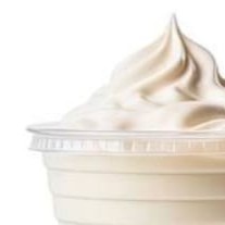 Nosso delicioso sorvete de baunilha de qualidade excepcional com diversas opções de guloseimas incluso sem nenhuma taxa.com direito a chantilly artesanal batido com Ninho e deliciosa fruta disponível no nosso cardápio!