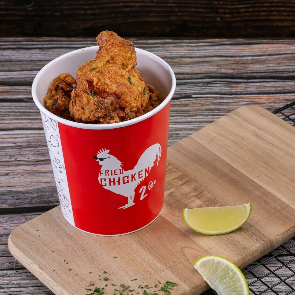 Suculentas coxinhas de frango (Drumete) com tempero da casa.