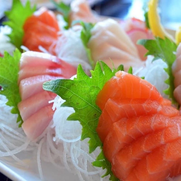 10 sashimi salmão, 10 sashimi atum, 5 sashimi peixe branco, 5 hot sashimi salmão, 5 hot sashimi  atum.