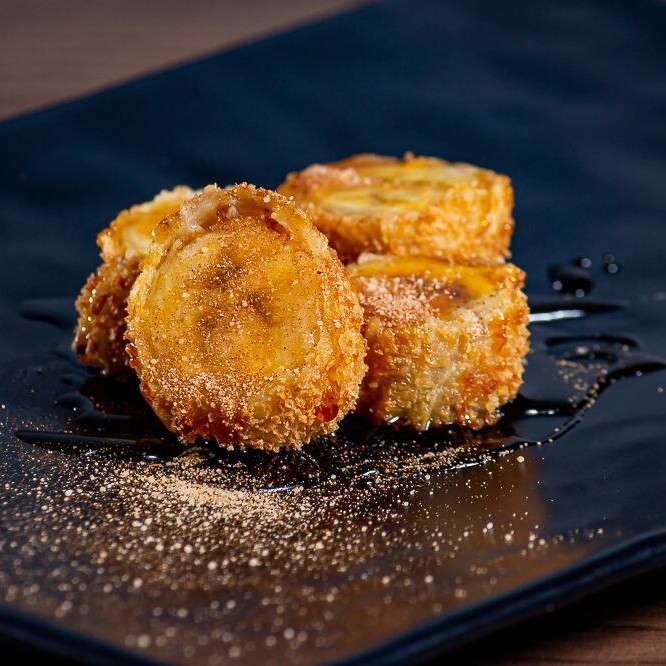 Banana empanada com caramelo e canela

Temos várias opções deliciosas e diferentes para adoçar o seu Dia! Cada sobremesa foi pensada para surpreender o seu paladar com muito sabor e originalidade. Escolha a sua favorita e se permita esse momento doce!