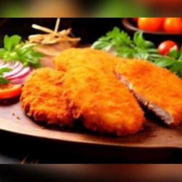 Acompanha um delicioso arroz feijão  com caldo file de frango  milanesa com fritas