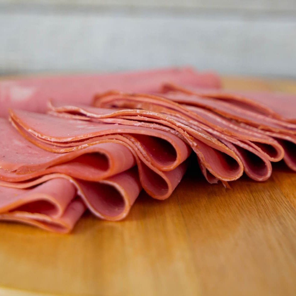 Deliciosa mortadela defumada