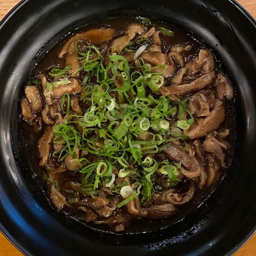 Shitake - 200g  ----------tags------------- Sushi/japa/culinária japonesa/sushi em casa / promoções/makimonos/Philadelphia/filadélfia/hot filadélfia/ hot Philadelphia/sunomono/entre grátis/combinados/Carpaccio/cevite/sashimi de salmão/sushi por 1 real / promoção de hot/temaki/yakissoba