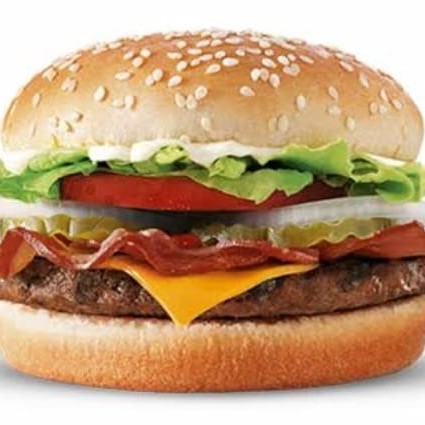 Delicioso X-Bacon contendo; Pão, Carne, Queijo,Bacon,Salada e Molho especial