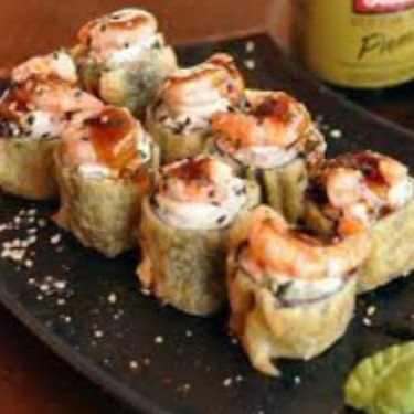 12 peças de hot Philadelphia de camarão turbinado com camarão e cream cheeses, finalizado com leve toque de cebolinha e molho tare !