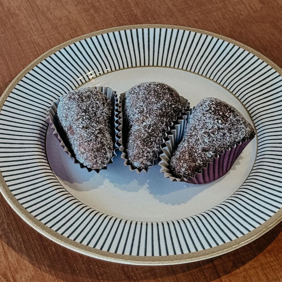 Nosso desejado cajuzão está de volta, lembram dele? E lembrando: não vai ao fogo, esse é raiz!