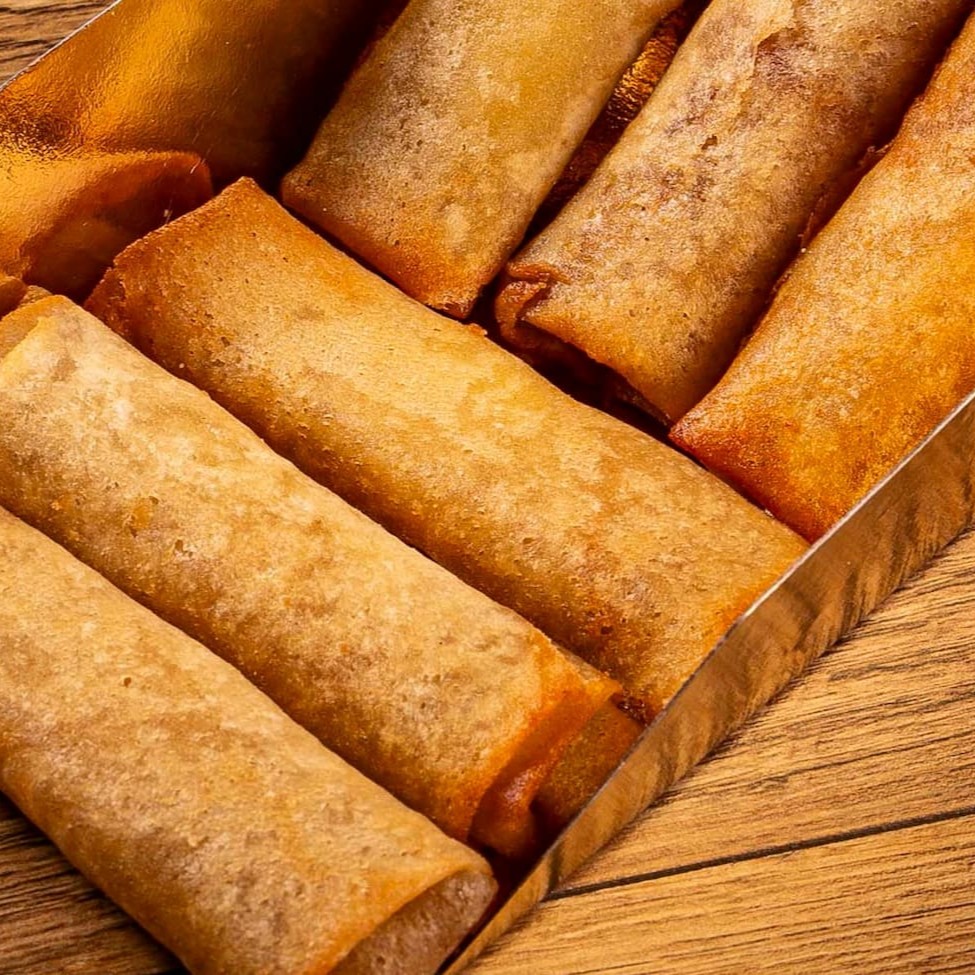 Delicioso Harumaki recheado de queijo