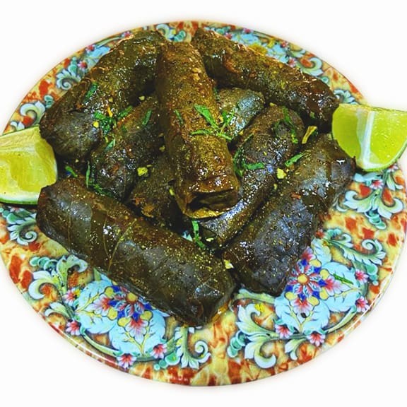 Com 8 unidades, o charuto de uva é feito com folhas de uva selecionadas para esse imperioso.