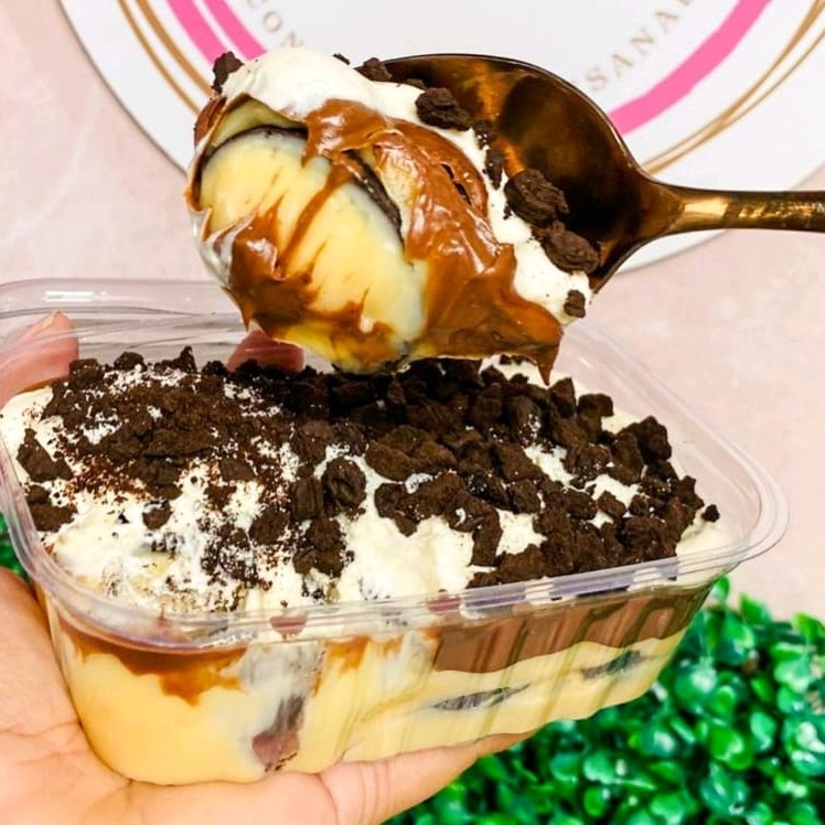 Delicia irresistível, novidade da semana, tem feito sucesso por aqui . Maravilhoso pavê de Ninho com Nutella e biscoito Oreo salpicado de biscoitos triturados, uma delícia que derrete na boca .                            .............tags...........                               Entrega rápida , desconto , promoção , cupom , oferta , frete grátis , Doces , bolos , brigadeiro , bolo de pote , chocolate , morango , Nutella , copo da felicidade , brownie , confeitaria , doceria , caseiro , vulcão , red velvet , banoffe , pudim , doce de leite  , Oreo , ferrero Rocher , bolo , Ninho , gourmet , Ouro Branco , empadao , quiche , caseirinho , frango cremoso , abacaxi com coco, frango com Catupiry, torta Cookie, cookie , camarão , chocolatudo, bolo caseiro, Prestígio, olho de sogra , bacon , alho poró , quiche, escondidinho, pavê , combos , coca cola , doce , sobremesa, torta de limão , bolo de cenoura , bacon , queijo, pavê Oreo Ninho com Nutella, Romeu e Julieta