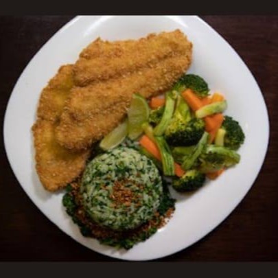 Acompanha: Arroz De Brócolis E Legumes Cozidos