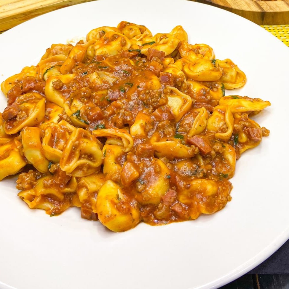 350g de massa capelletti de frango + 3 conchas de molho a escolher + 10 ingredientes da sua preferência.