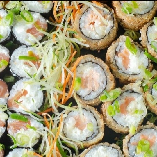 20 filadelfia (cru) 24 hot salmão (frito)