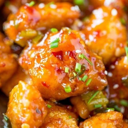 Delicioso pedaços de frango empanados ao molho Sweet Chilli. Aprox. 300g