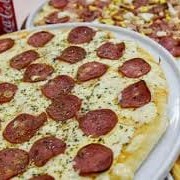 2 PIZZA GRANDE 35CM + refri de 1,lt