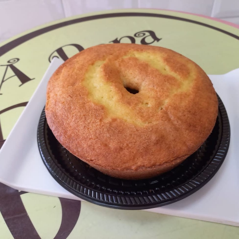 Massa com suco e raspas de casca de laranja in natura. Aproximadamente 1000gr.