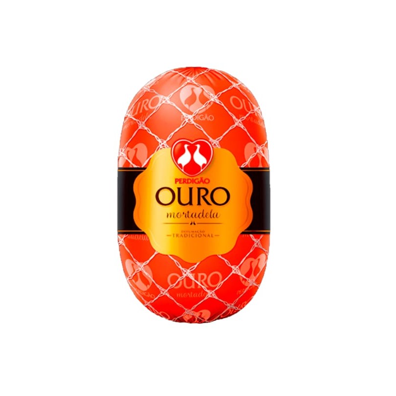 Mais intensa e aromática, a mortadela Ouro é produzida com cortes nobres e temperos especiais. Perfeita para quem busca sabor marcante.