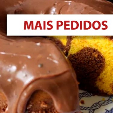 Apresentamos o nosso 'Mesclado de Cenoura', um dos 'Favoritos do Ateliê'. Este é um suntuoso bolo caseiro de 20 cm, onde a doçura da cenoura harmoniza perfeitamente com o rico sabor do chocolate Harald de 50% cacau. A cobertura luxuosa e o granulado de chocolate, opcionais pagos, elevam a experiência gustativa a novas alturas. Utilizamos leite condensado Italac para conferir uma textura cremosa e