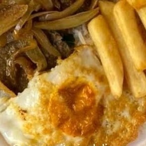 Acompanha: Arroz, Feijão, Farofa, Ovo e Fritas