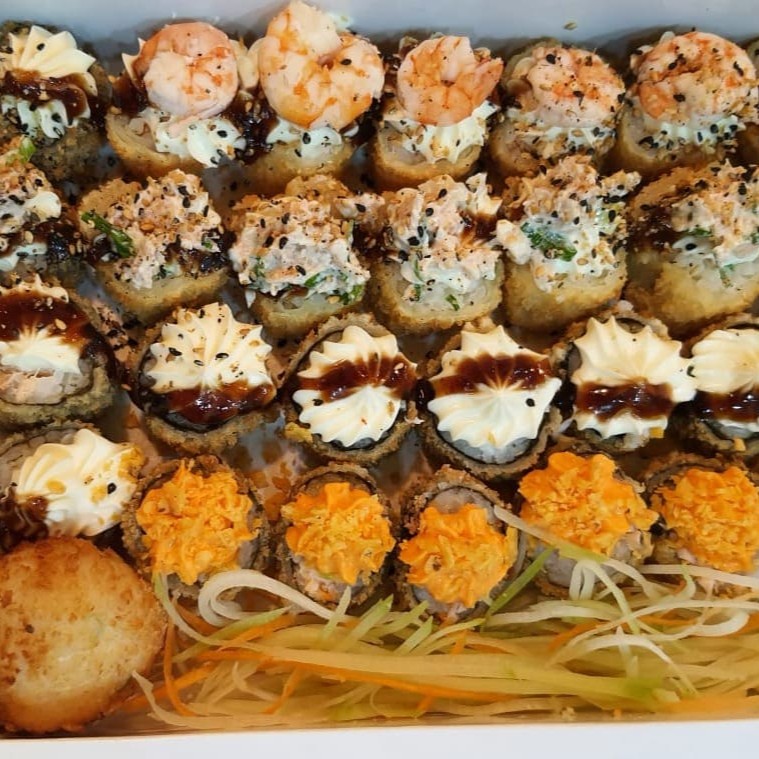 100 peças • 12 Hot Filadélfia crocante (com Crispy) • 12 Hot Skin • 12 hot Atum crocante (com crispy) • 12 hot Camarão Crocante • 12 Red Hot Chili Pappers (Geleia de Pimenta) • 12 Hot Nirvana • 12 Ebi Supertramp • 12 Haru Hot Barão vermelho + 4 Harumaki Requeijão com Alho Poró.  Rush foi uma banda canadense de rock formada em agosto de 1968 na cidade de Toronto, Ontário. A banda era composta pelo baixista, tecladista e vocalista principal Geddy Lee, pelo guitarrista e backing vocal Alex Lifeson e pelo baterista, percussionista e letrista Neil Peart. A formação Original da banda passou por algumas modificações entre 1968 e 1974, alcançando sua formação definitiva com Peart em julho de 1974.