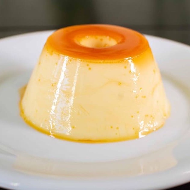 01 unidade de Pudim de leite pequeno.