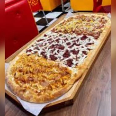 Monte sua pizza com até 4 diferentes sabores