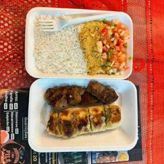 ️ Almoço & Jantinha no capricho!  2 espetos à sua escolha  350g de arroz + 150g farofa + 150g vinagrete  1 guaracamp grátis  Apenas R$34,99   Sabor, qualidade e preço justo!