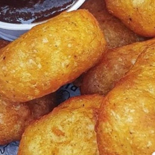 Deliciosos Nuggets Acompanhados De Molho Barbecue!